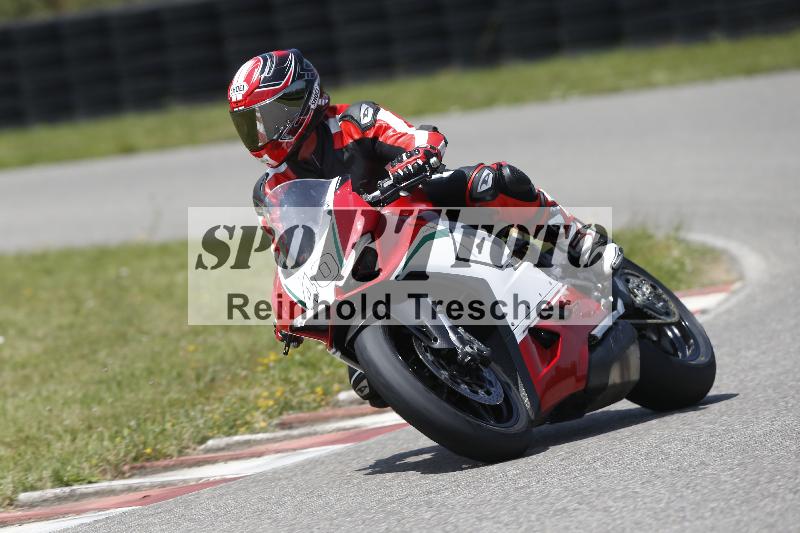/27 12.06.2025 Ducati Schweiz Trackday Warmup  ADR/gruen-vert/40